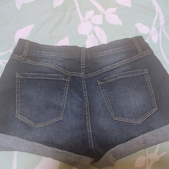 No Boundaries Dark Blue Jean Shorts - Picture 5 of 7